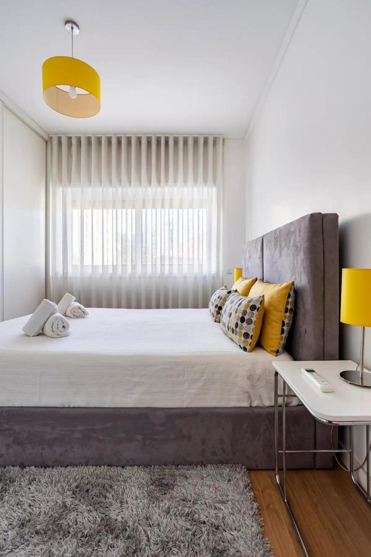 Luxury Anibal Cunha Apartments Порту Экстерьер фото